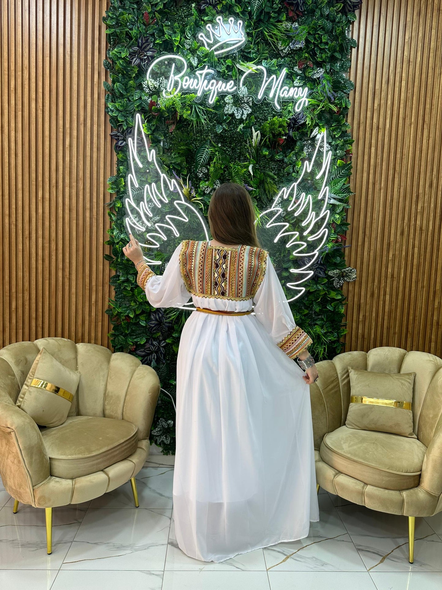 Robe kabyle simple broderie Tinhinane