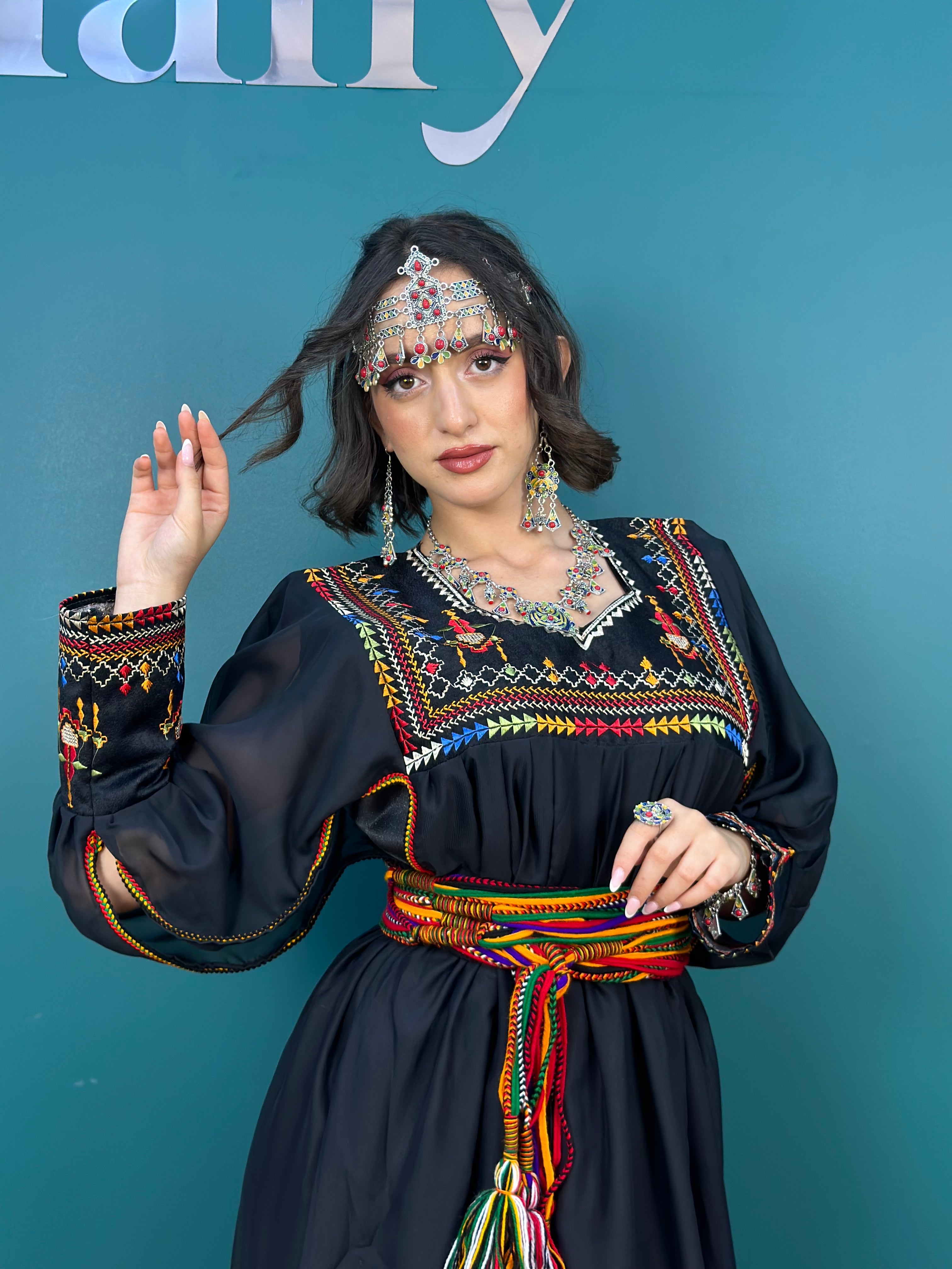 Tenue traditionnelle kabyle sale