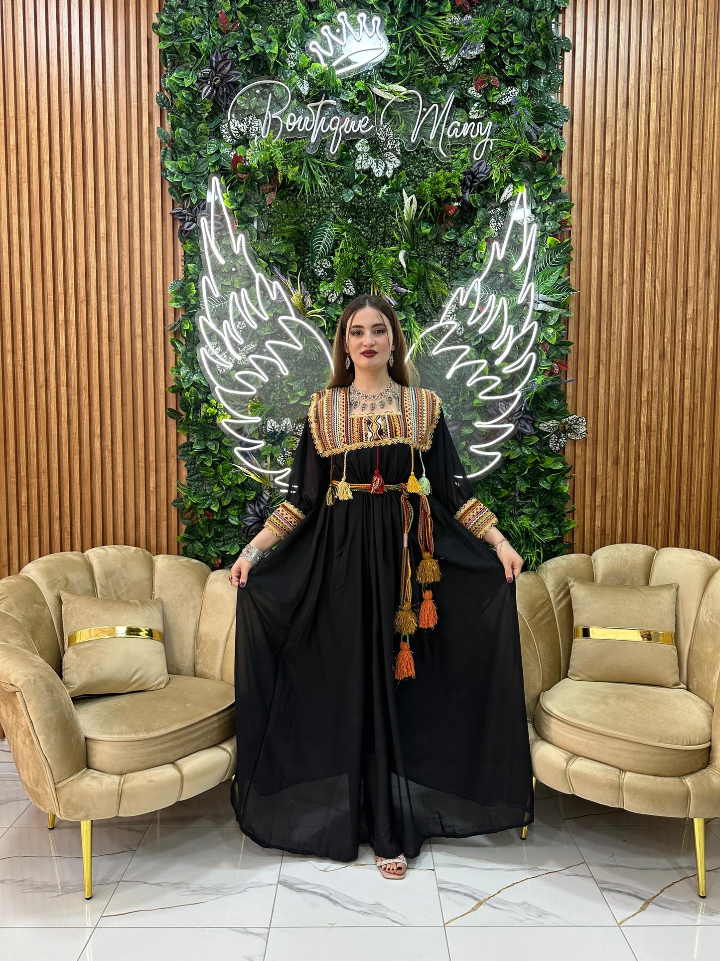 Robe kabyle simple broderie Tinhinane