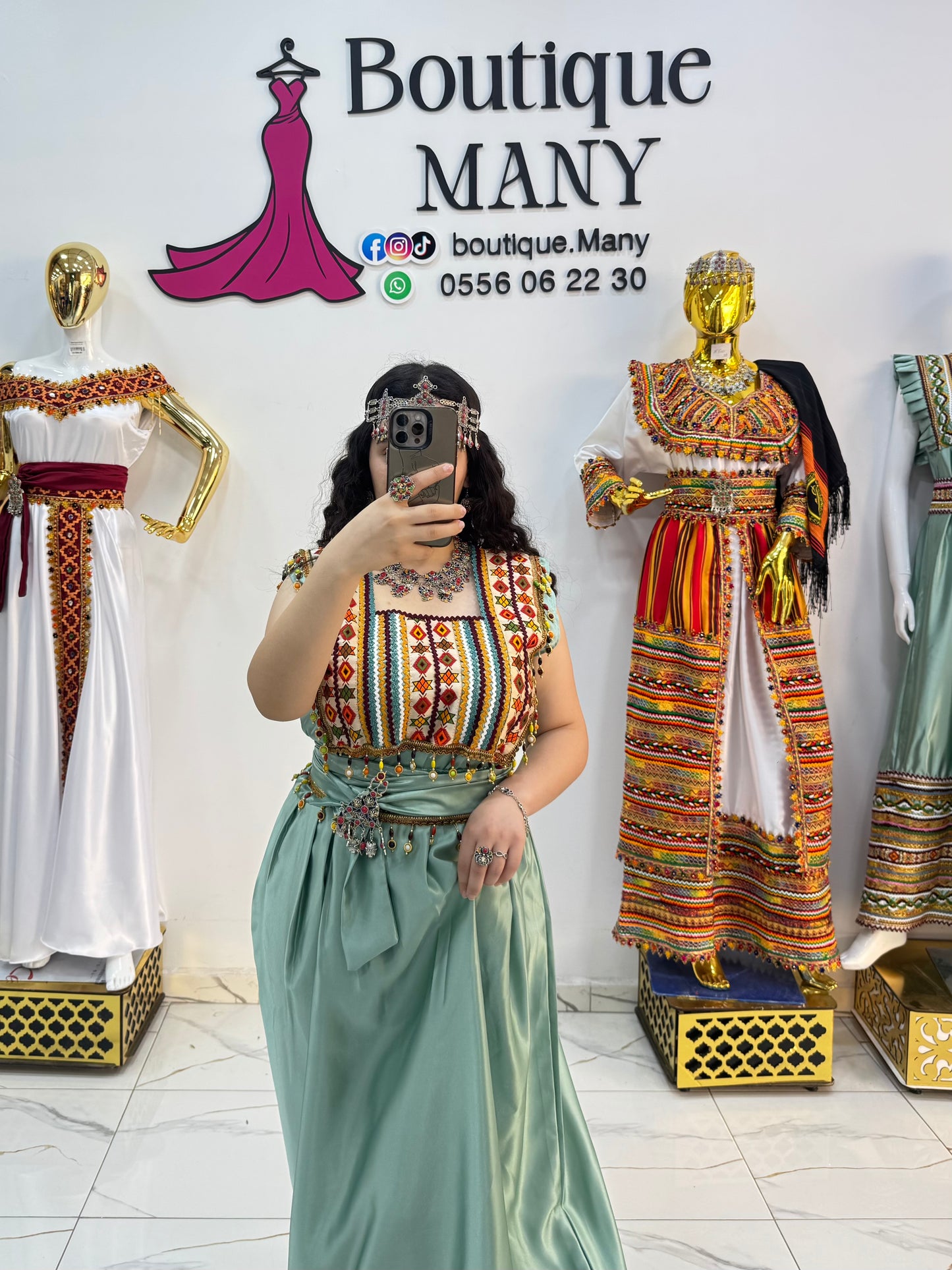 Robe Kabyle Ouardia – Élégance et tradition