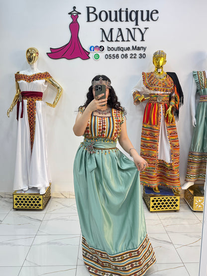 Robe Kabyle Ouardia – Élégance et tradition