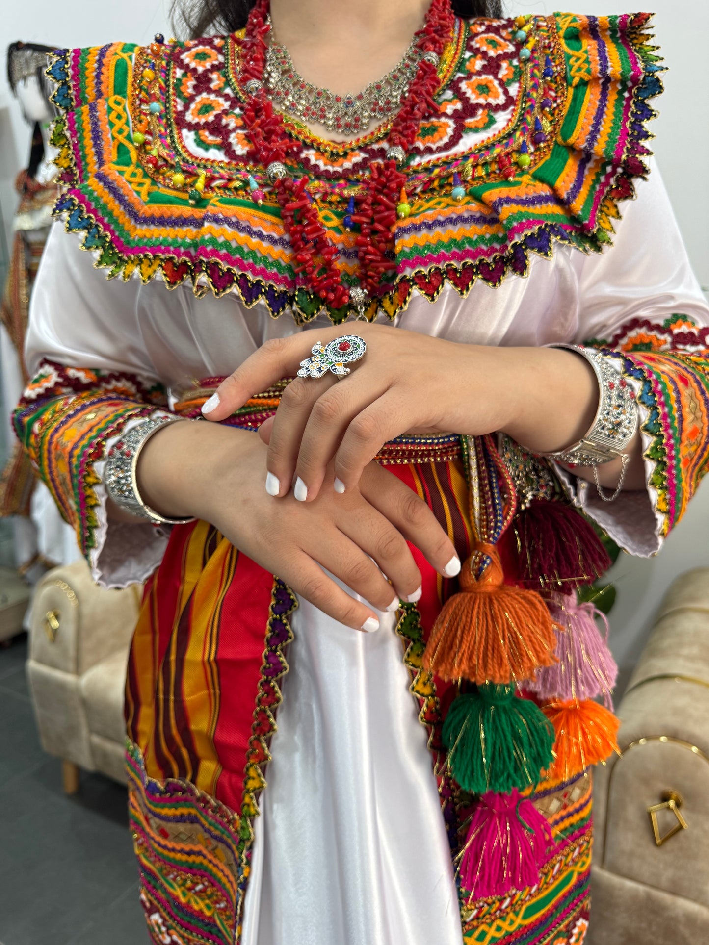 Robe kabyle Sonia avec fouta chargée
