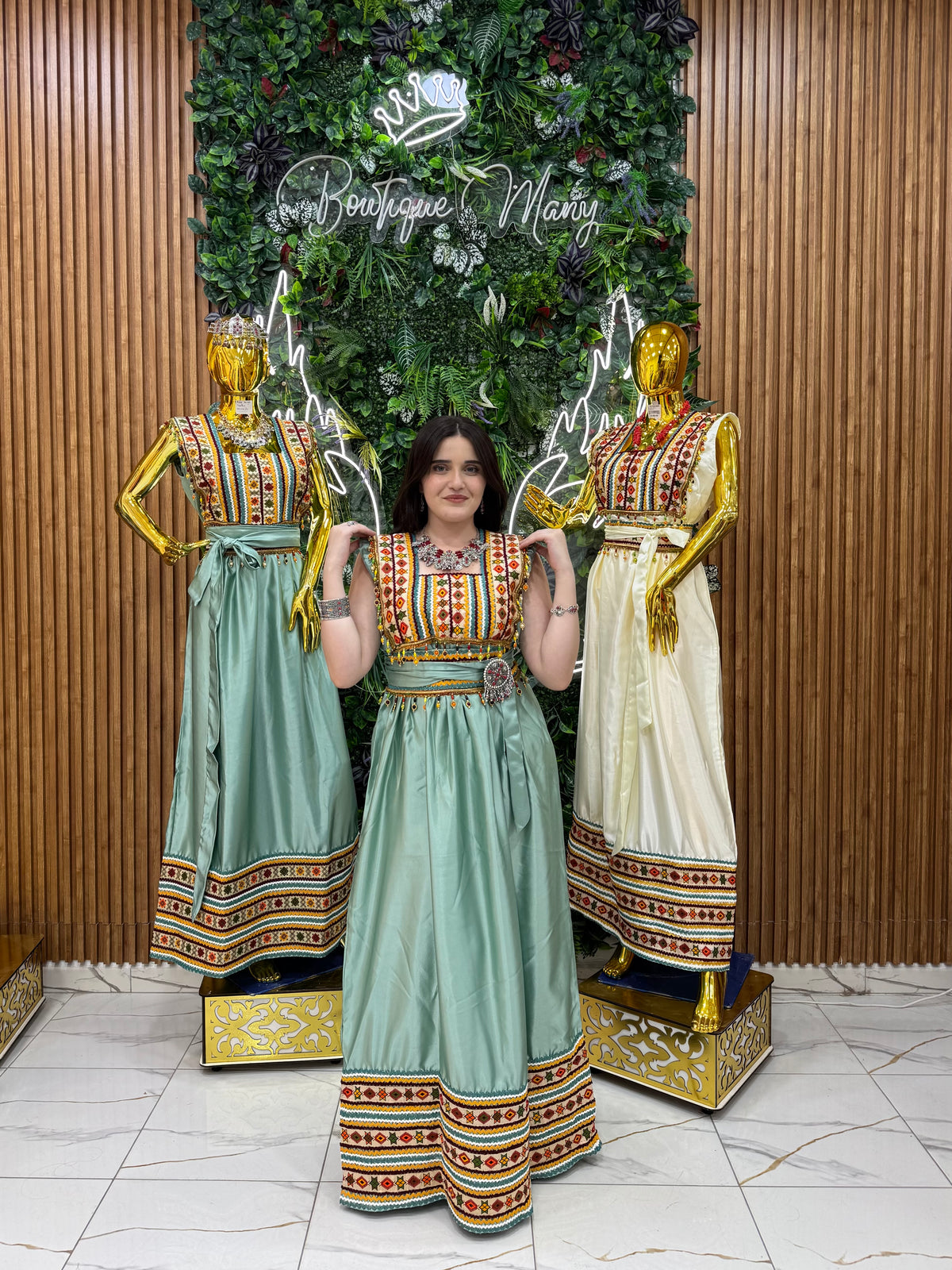 Robe Kabyle Ouardia – Élégance et tradition