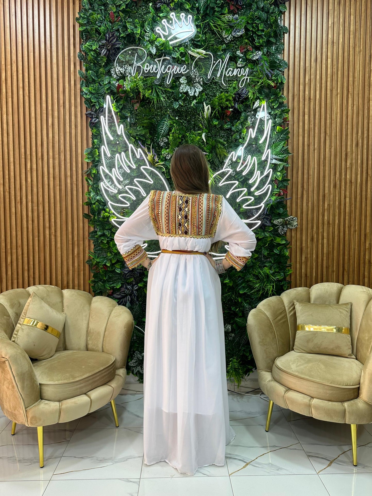 Robe kabyle simple broderie Tinhinane