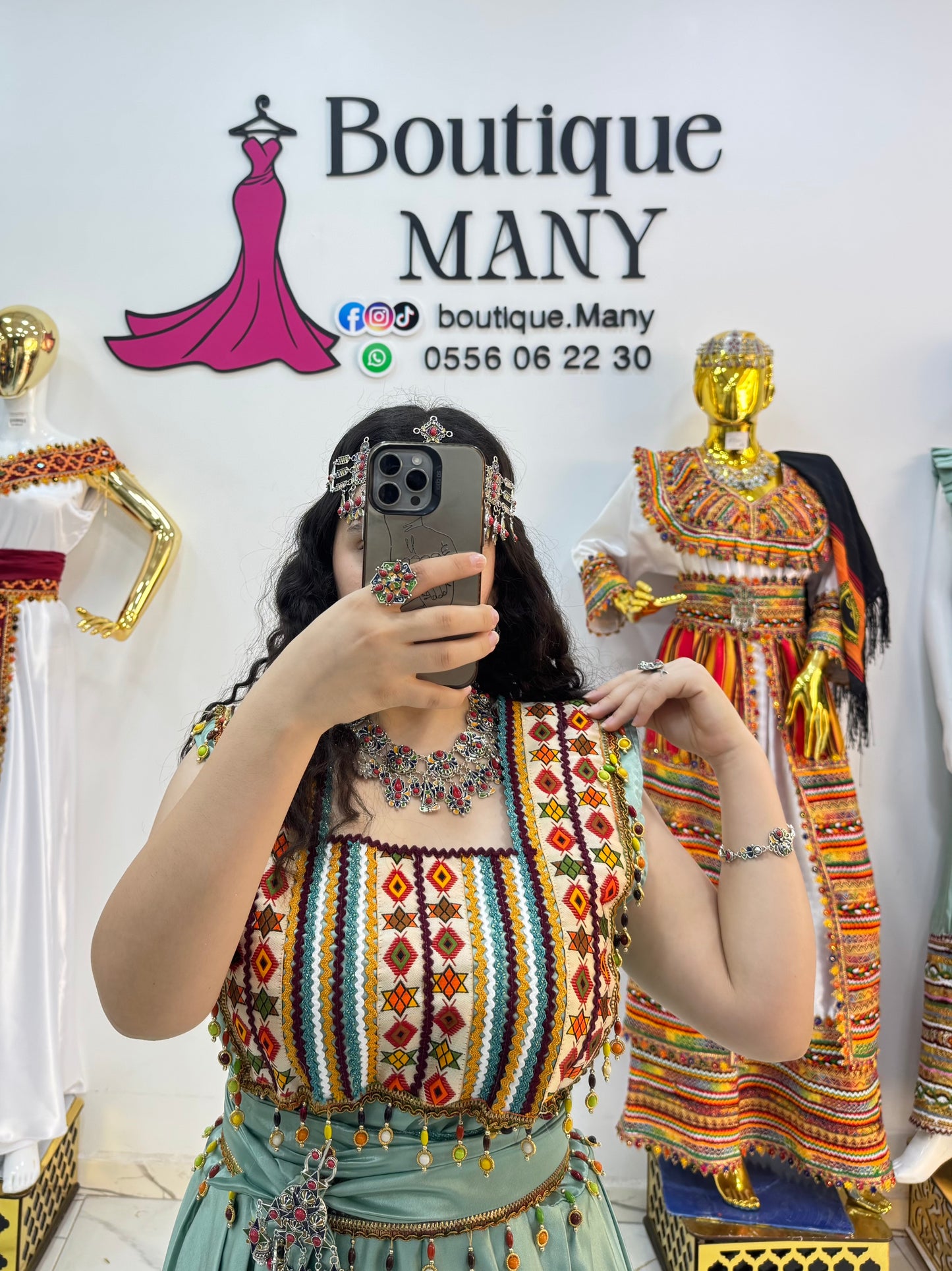 Robe Kabyle Ouardia – Élégance et tradition