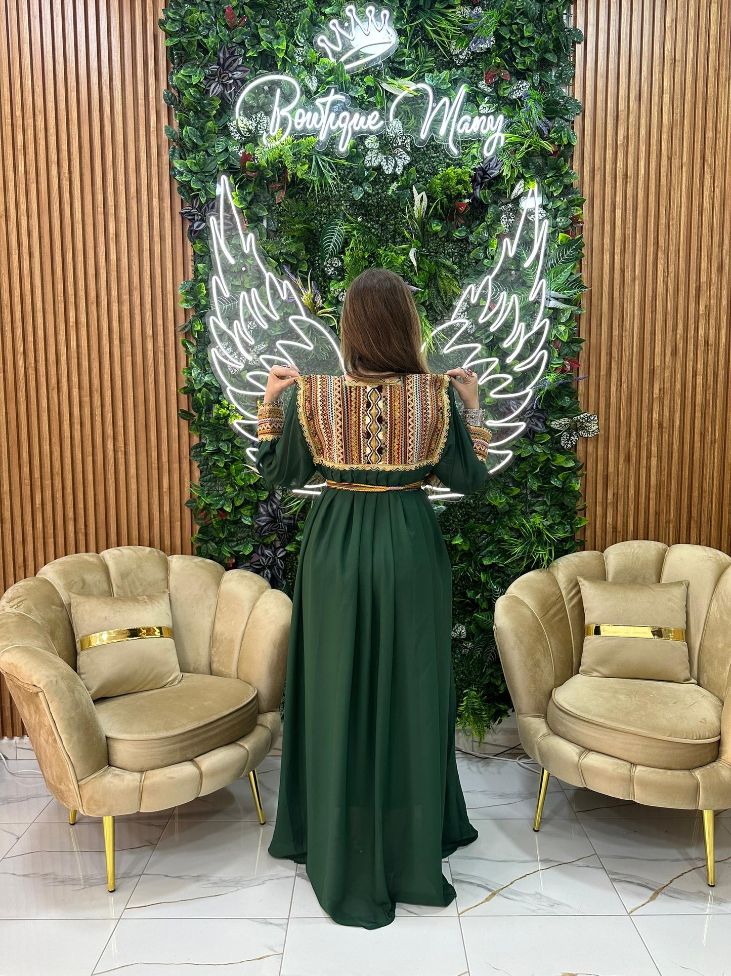 Robe kabyle simple broderie Tinhinane