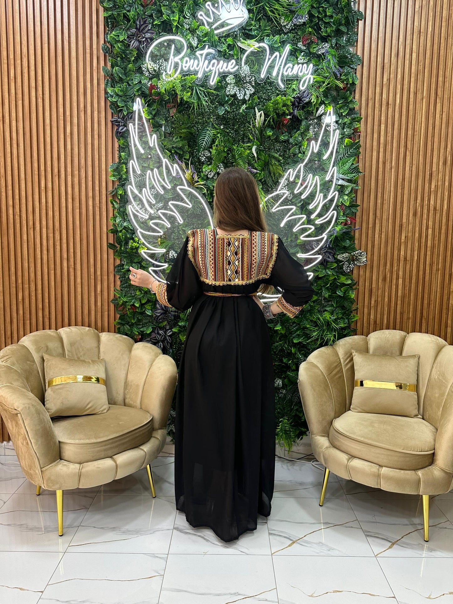 Robe kabyle simple broderie Tinhinane